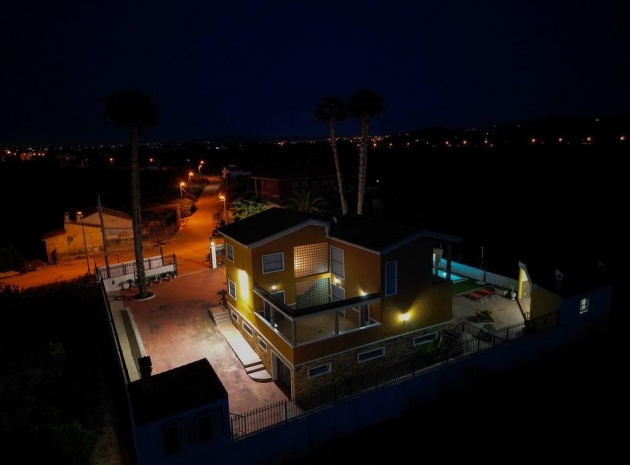 Resale - Villa - Orihuela - Orihuela Centro
