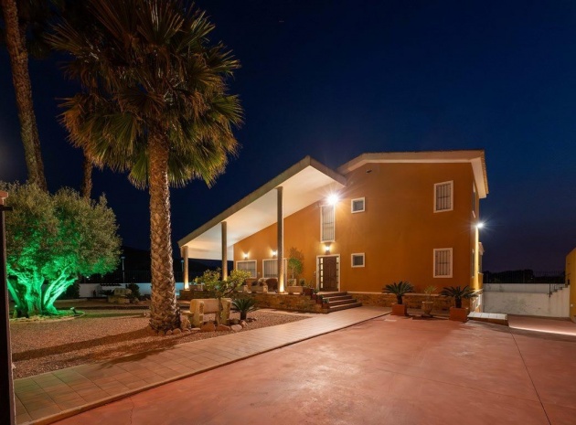 Resale - Villa - Orihuela - Orihuela Centro