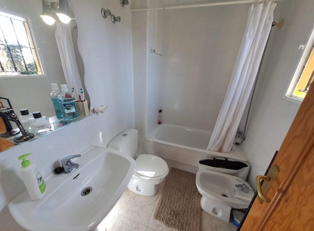 Resale - Apartment - Torrevieja - La Mata