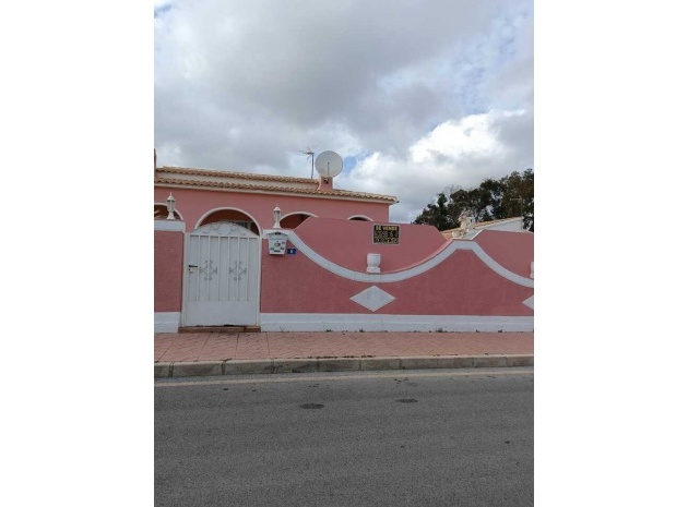 Återförsäljning - Villa - Cabo Roig