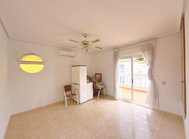Wederverkoop - Villa - Villamartin - Los Dolses