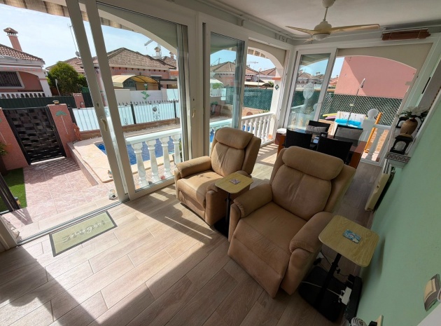 Resale - Villa - Los Montesinos - La Herrada