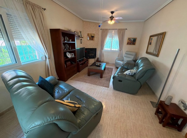 Resale - Villa - Los Montesinos - La Herrada
