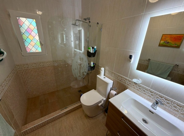 Resale - Villa - Los Montesinos - La Herrada