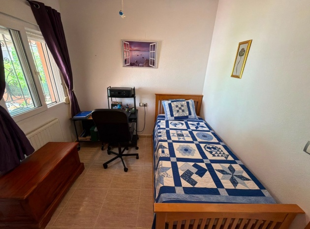 Resale - Villa - Los Montesinos - La Herrada