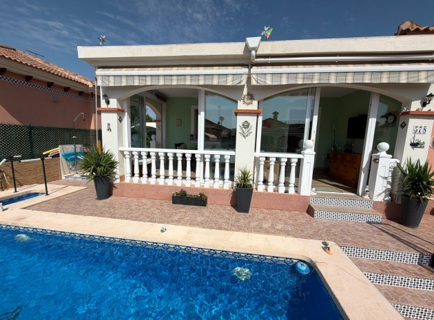 Resale - Villa - Los Montesinos - La Herrada