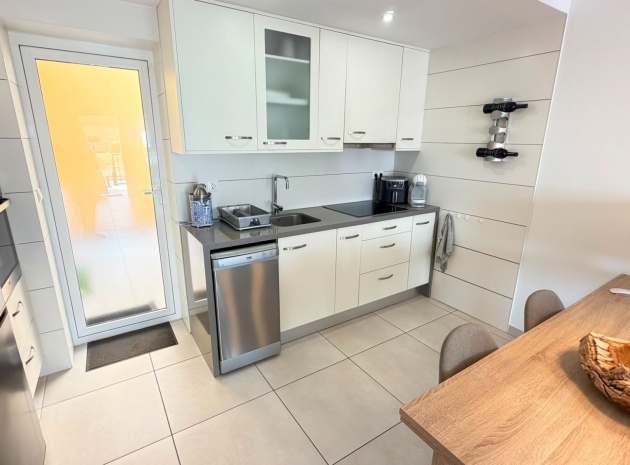 Resale - Apartment - Torrevieja - Aguas Nuevas
