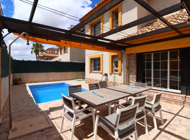 Resale - Townhouse - Los Montesinos - La Herrada