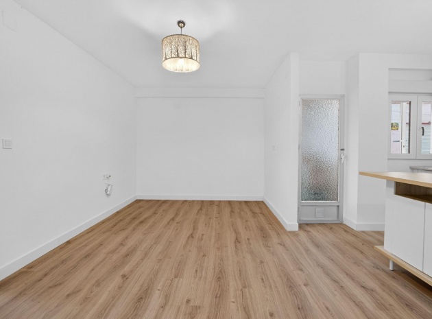 Revente - Appartement - Torrevieja - Beachside Torrevieja