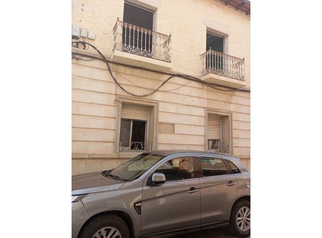 Resale - Villa - Dolores - Dolores Centro