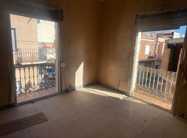 Resale - Villa - Dolores - Dolores Centro
