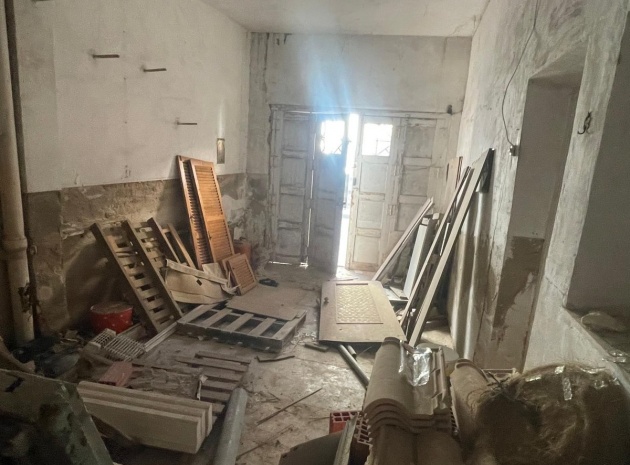 Resale - Villa - Dolores - Dolores Centro