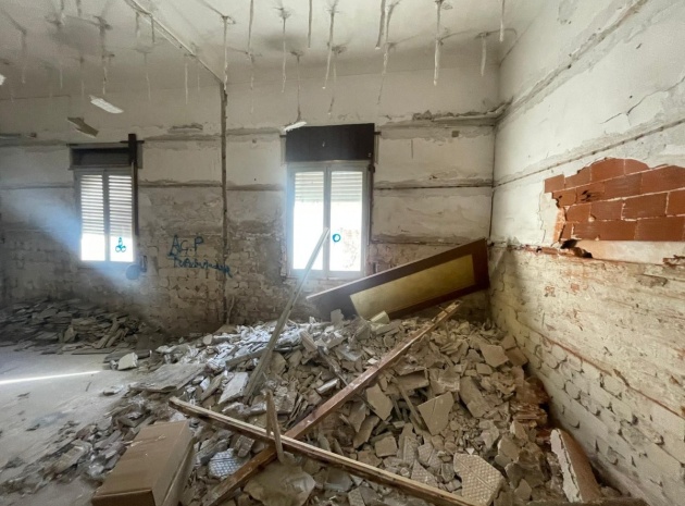 Resale - Villa - Dolores - Dolores Centro
