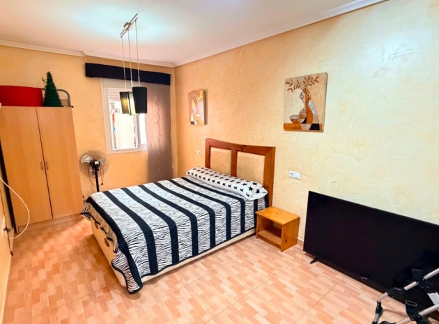 Resale - Apartment - Los Montesinos - Los Montesinos Centro
