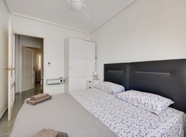 Wiederverkauf - Wohnung - Torrevieja - Torrevieja Centro