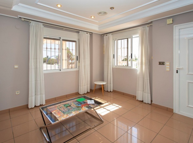 Wiederverkauf - Villa - Torrevieja - Torrevieja Centro