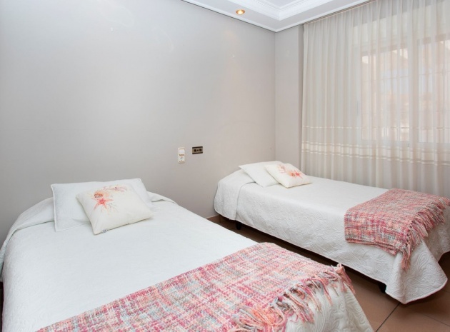 Wiederverkauf - Villa - Torrevieja - Torrevieja Centro