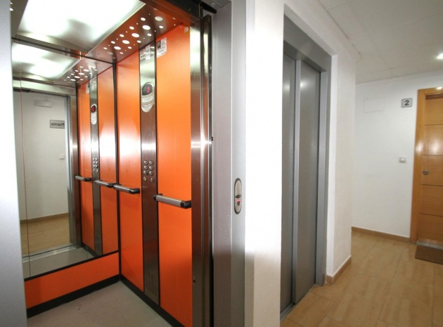 Revente - Appartement - Torrevieja - Torrevieja Centro