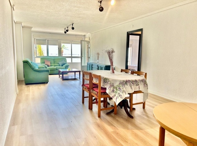 Revente - Appartement - Torrevieja - Torrevieja Centro