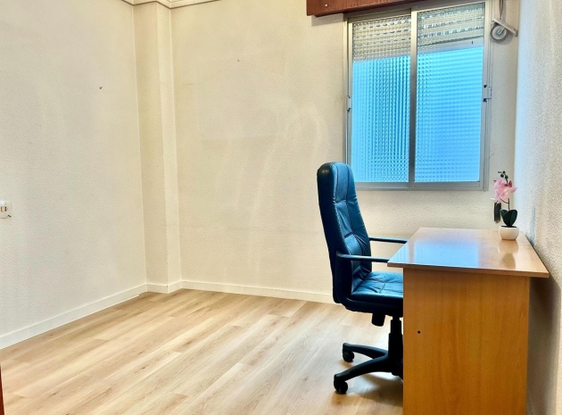 Revente - Appartement - Torrevieja - Torrevieja Centro