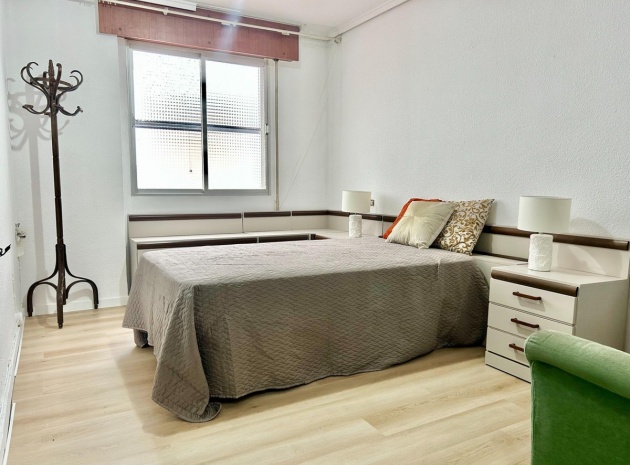 Revente - Appartement - Torrevieja - Torrevieja Centro