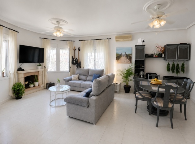 Återförsäljning - Villa - Ciudad Quesada