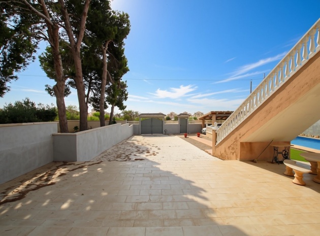 Återförsäljning - Villa - Campoamor - lomas de don juan