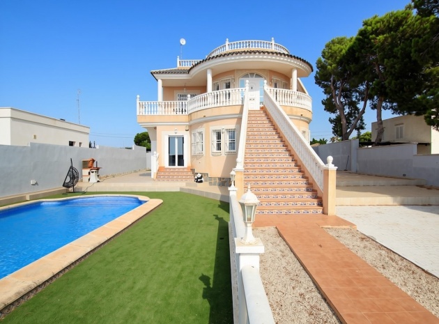 Återförsäljning - Villa - Campoamor - lomas de don juan