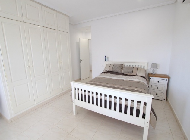 Återförsäljning - Villa - Campoamor - lomas de don juan