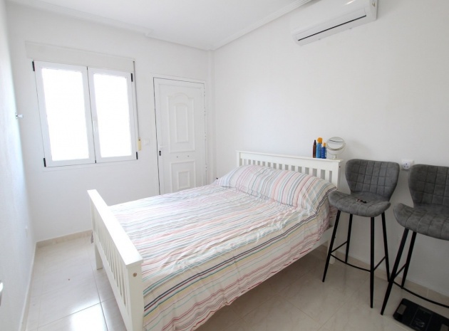 Återförsäljning - Villa - Campoamor - lomas de don juan