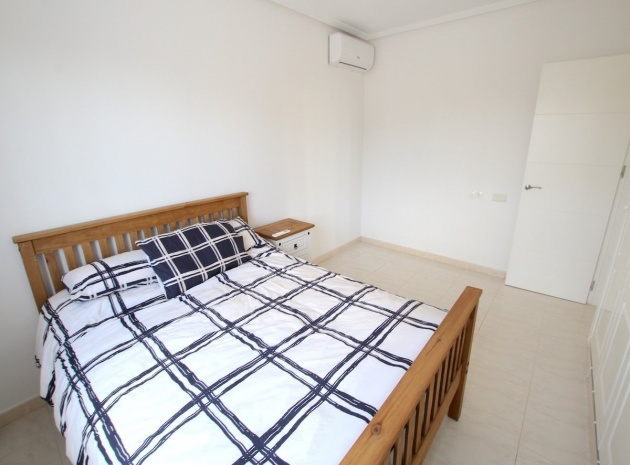 Återförsäljning - Villa - Campoamor - lomas de don juan