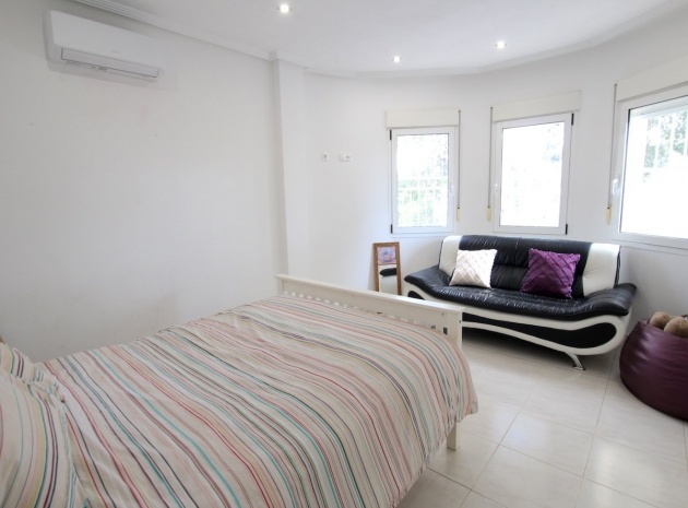 Återförsäljning - Villa - Campoamor - lomas de don juan