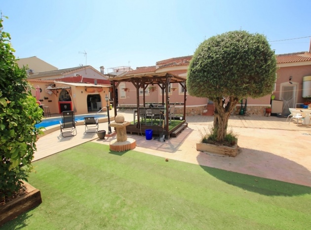 Resale - Villa - Benijofar