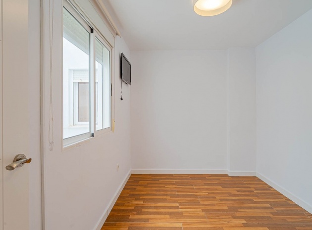 Revente - Appartement - Torrevieja - Torrevieja Centro