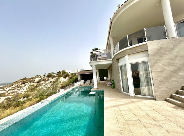 Återförsäljning - Villa - Rojales - Ciudad Quesada