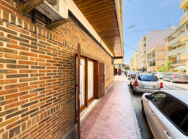 Wiederverkauf - Wohnung - Torrevieja - Torrevieja Centro