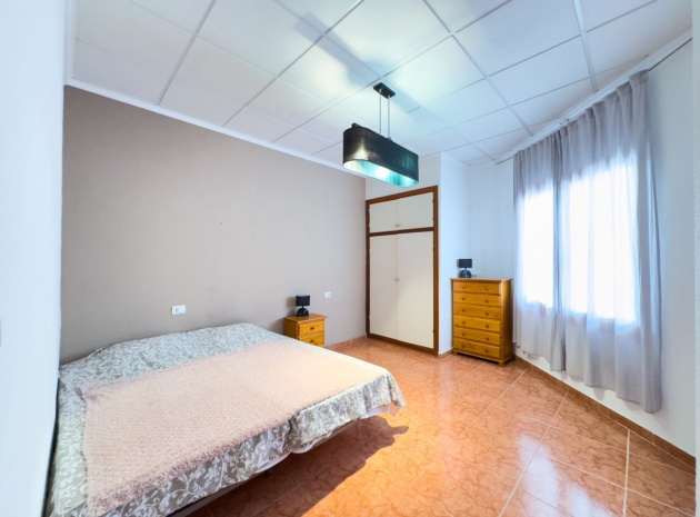 Wiederverkauf - Wohnung - Torrevieja - Torrevieja Centro