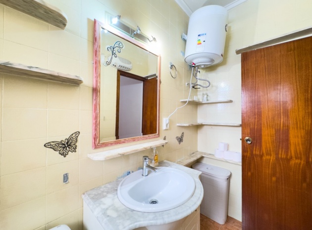 Wiederverkauf - Wohnung - Torrevieja - Torrevieja Centro