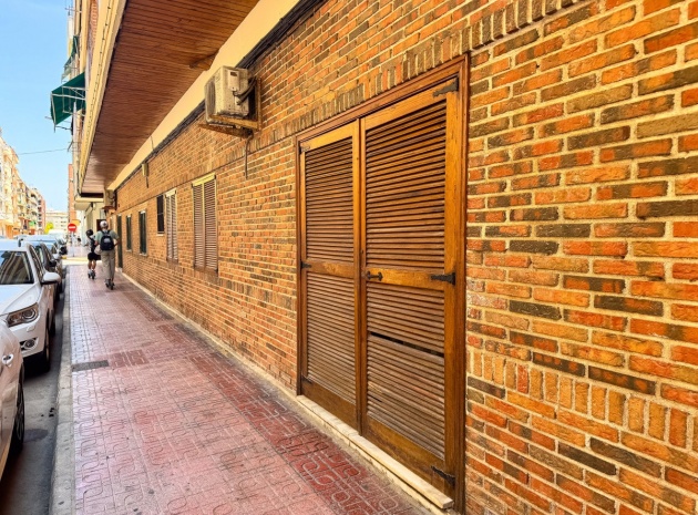 Wiederverkauf - Wohnung - Torrevieja - Torrevieja Centro