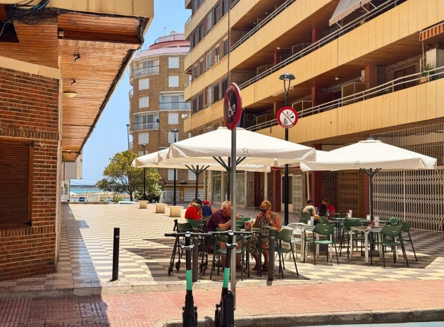 Wiederverkauf - Wohnung - Torrevieja - Torrevieja Centro