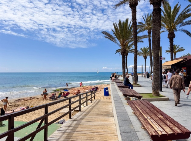 Wiederverkauf - Wohnung - Torrevieja - Torrevieja Centro