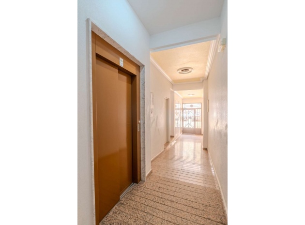 Revente - Appartement - Torrevieja - Beachside Torrevieja