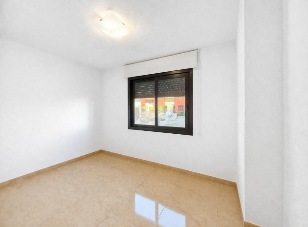 Resale - Townhouse - Torrevieja - Aguas Nuevas