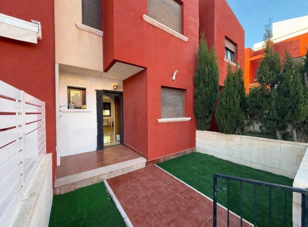 Resale - Townhouse - Torrevieja - Aguas Nuevas