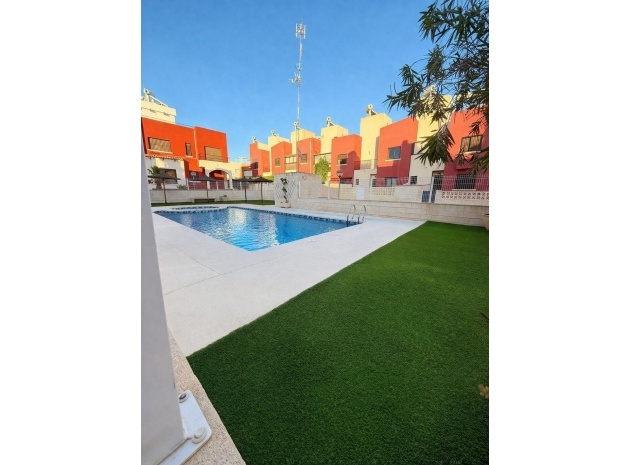 Resale - Townhouse - Torrevieja - Aguas Nuevas
