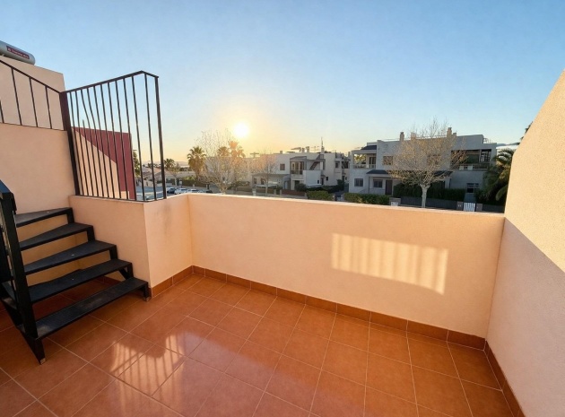 Resale - Townhouse - Torrevieja - Aguas Nuevas
