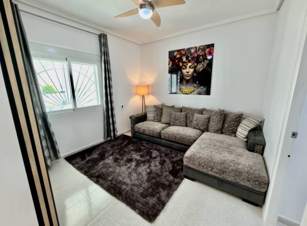 Återförsäljning - Villa - Ciudad Quesada - Central quesada
