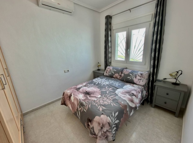 Återförsäljning - Villa - Ciudad Quesada - Central quesada