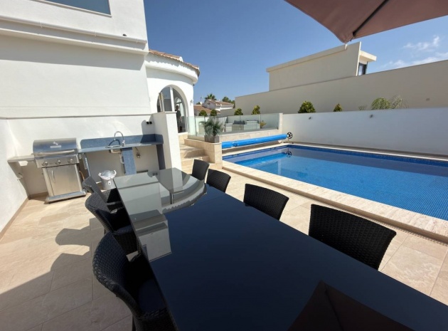 Återförsäljning - Villa - Ciudad Quesada - Central quesada