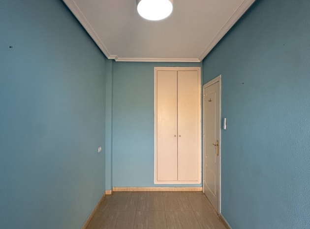 Wiederverkauf - Villa - Daya Nueva - Daya Nueva Centro